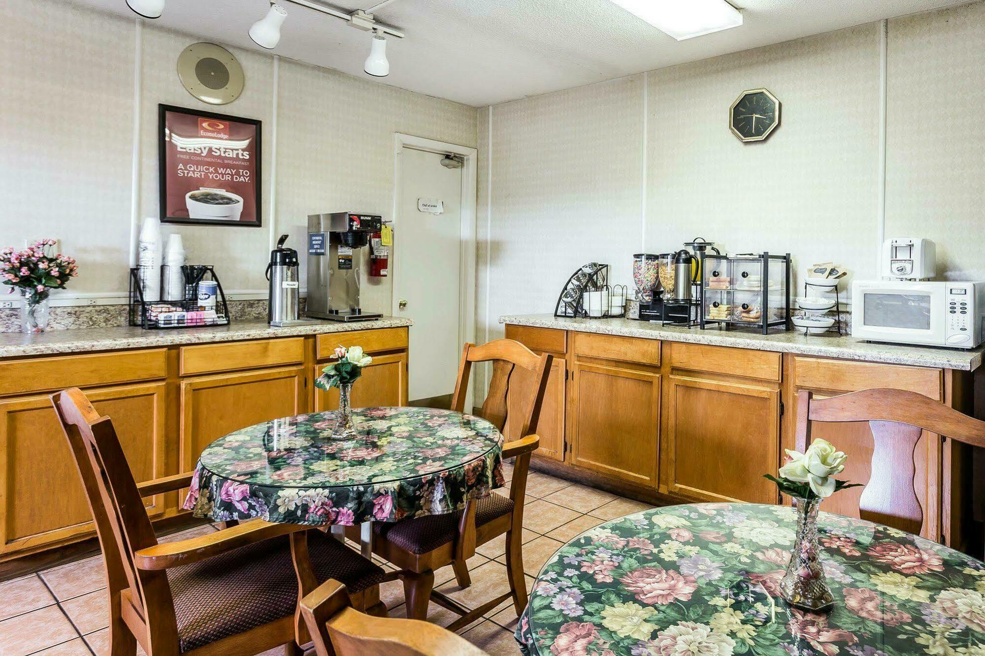 Econo Lodge Inn & Suites Matthews - Charlotte Luaran gambar
