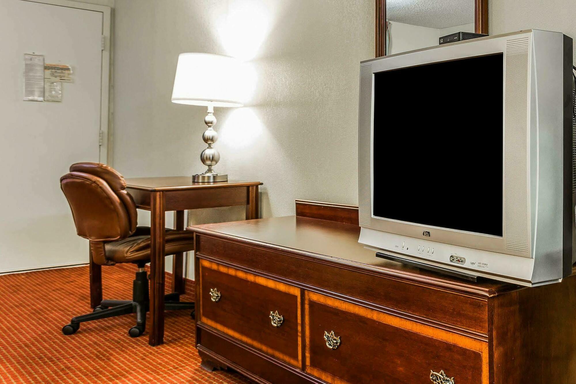 Econo Lodge Inn & Suites Matthews - Charlotte Luaran gambar